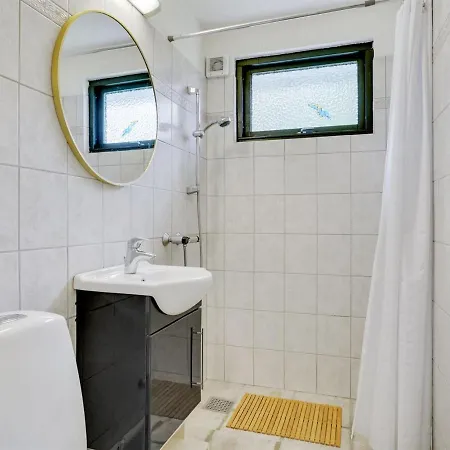 Thyge - 950m From The Sea In Sealand By Interhome